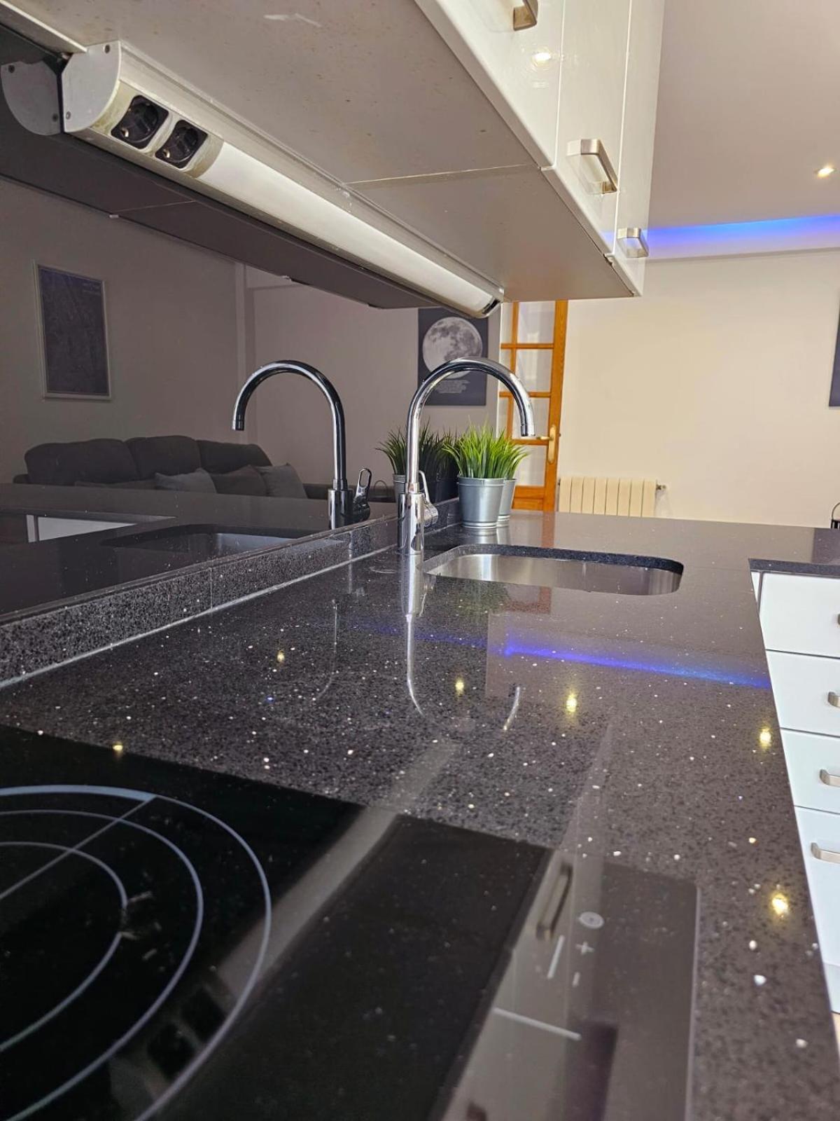 Exclusivo Apartamento En El Centro Vigo Luaran gambar