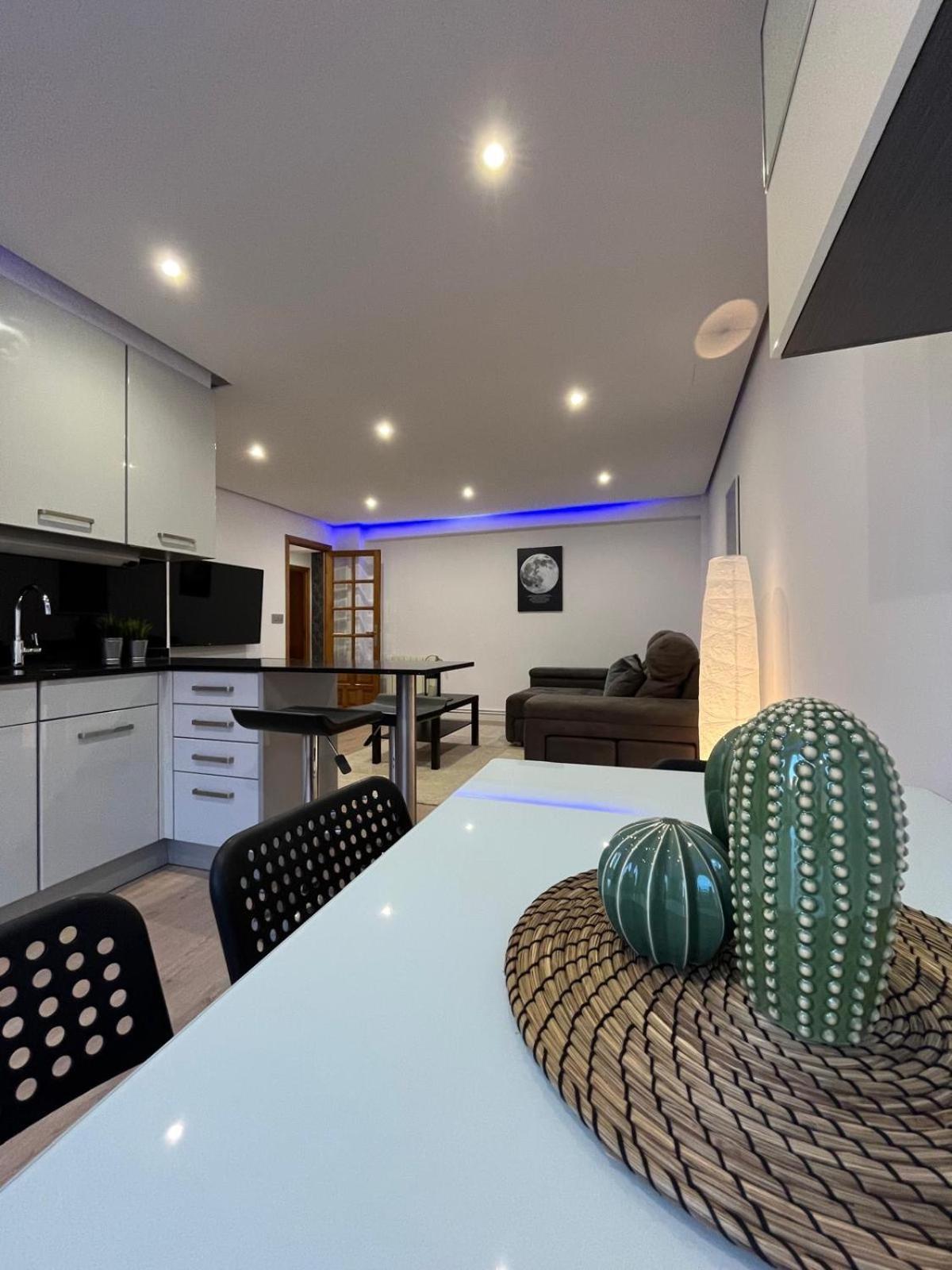 Exclusivo Apartamento En El Centro Vigo Luaran gambar
